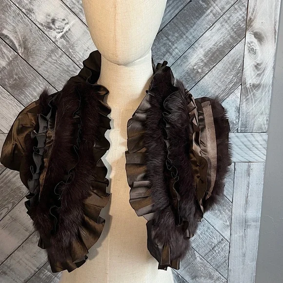 LUCY PARIS Lucy & Co. Chocolate Brown and Fur Shrug SIZE L - Picture 4 of 10